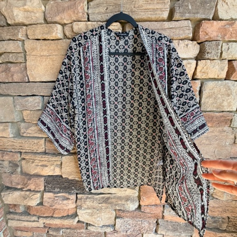 Express Womens‎ OS Lightweight Black Medallion Boho Open Front Kimono Cardigan